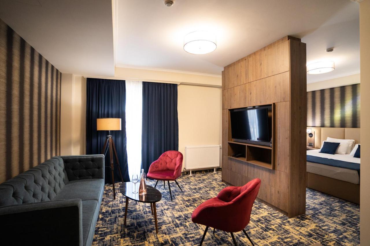Imperio Hotel Cernavoda Luaran gambar