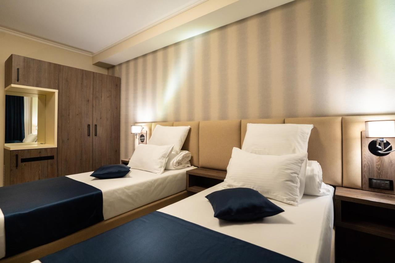 Imperio Hotel Cernavoda Luaran gambar