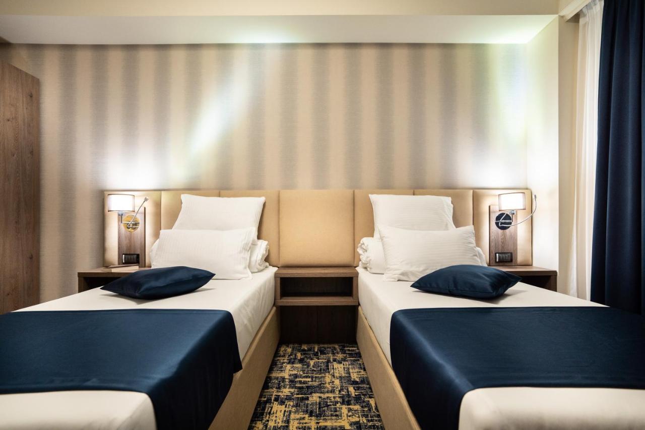 Imperio Hotel Cernavoda Luaran gambar